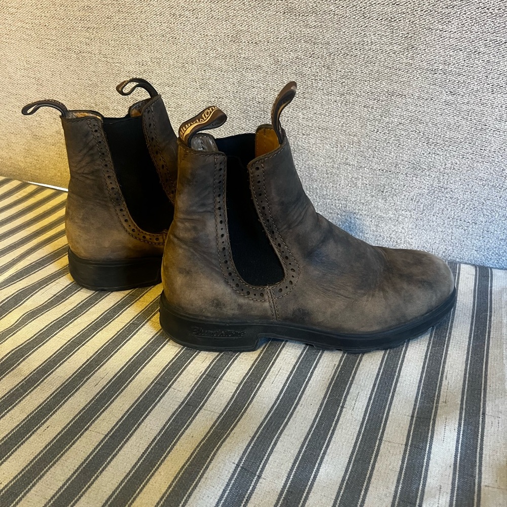 Blundstone high top boots #1351 RUSTIC BROWN